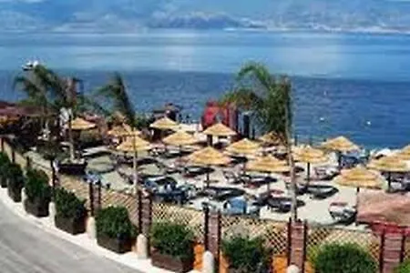 Camera Con Bagno In Centralissimo Attico Panoramico ريجّو دي كالابريا